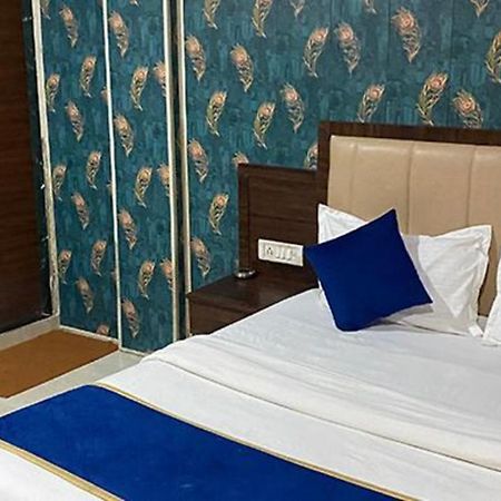 Hotel Fabexpress Ashirwad Residency Bombay Exterior foto